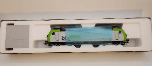Locomotiva elettrica nuova - nuova, in